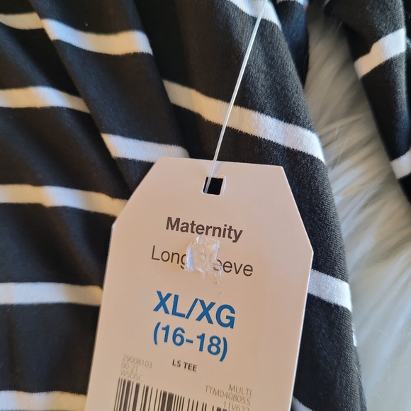 NWT Time and Tru maternity top - Picture 7 of 14